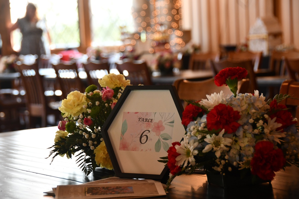 flowers and table number
