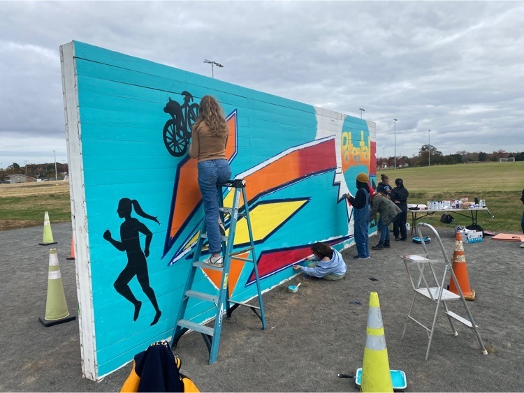 Select honor art students who submitted designs for a mural at the Culpeper Sports Complex are making the mural come to life. #BetterEveryDay #BDP #Community