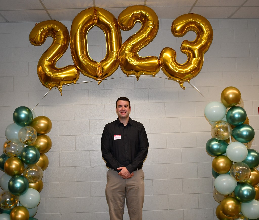 teacher under 2023 balloons