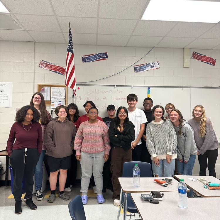 Our Chick-fil-a Leadership Academy had their first meeting today. CFA owner Rick Combs spoke (and brought treats). The students will participate in service learning opportunities and plan and execute their own service project. #BDP #BetterEveryDay
